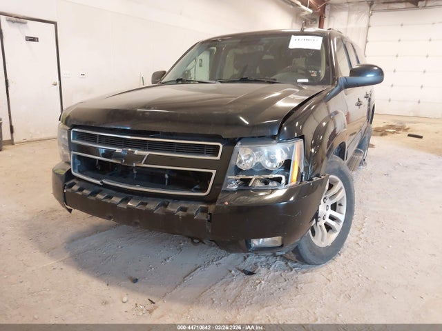 Продаж на аукціоні авто 2012 Chevrolet Suburban 1500 Lt, vin: 1GNSKJE7XCR148405, номер лоту: 44710842