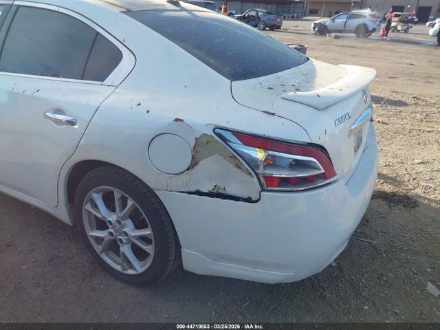 44710853 :رقم المزاد ، 1N4AA5AP6DC822452 vin ، 2013 Nissan Maxima 3.5 Sv مزاد بيع