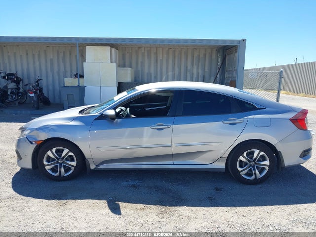 Honda Civic Lx 2018 2HGFC2F50JH590182 Image 15