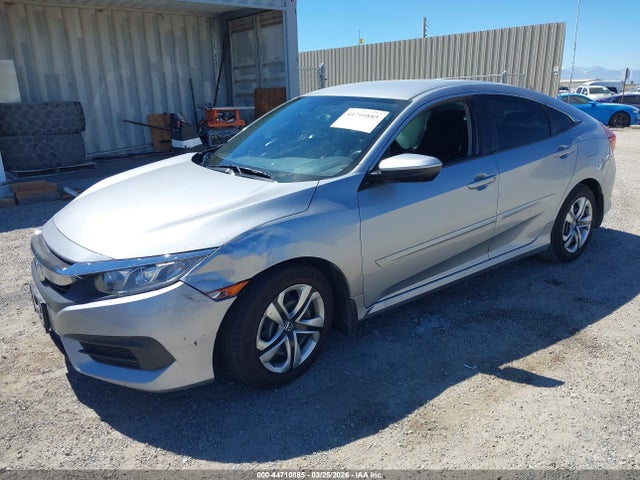 Honda Civic Lx 2018 2HGFC2F50JH590182 Image 2