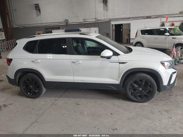Aukcja sprzedaży 2022 Volkswagen Taos 1.5t Se, vin: 3VVPX7B20NM091181, numer aukcji: 44710897