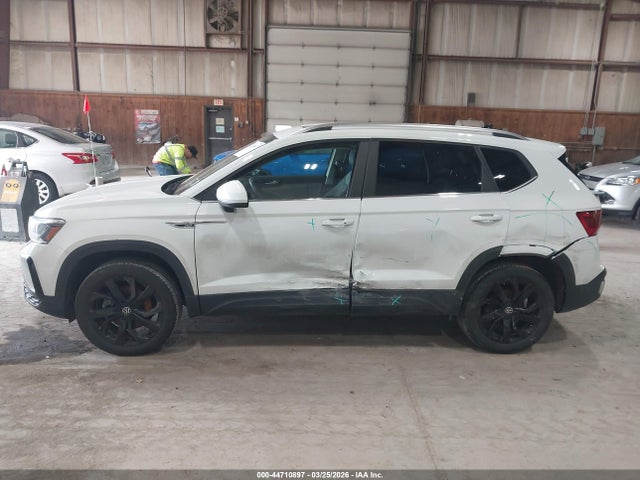 Aukcja sprzedaży 2022 Volkswagen Taos 1.5t Se, vin: 3VVPX7B20NM091181, numer aukcji: 44710897