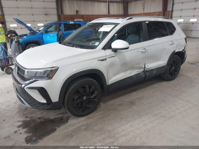 2022 VOLKSWAGEN TAOS 3VVPX7B20NM091181 Photo 1