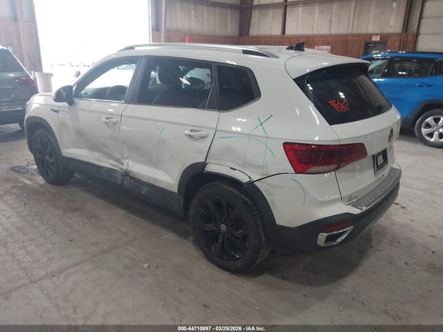 2022 VOLKSWAGEN TAOS 3VVPX7B20NM091181 Photo 2