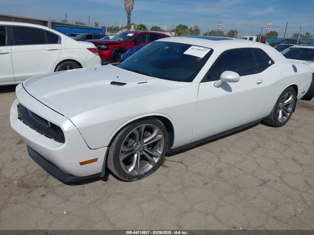44710927 :رقم المزاد ، 2C3CDYBT3EH306477 vin ، 2014 Dodge Challenger R/t Plus مزاد بيع