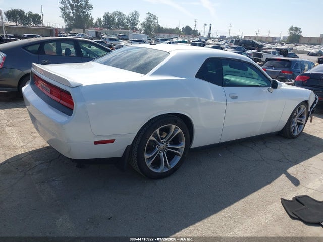 44710927 :رقم المزاد ، 2C3CDYBT3EH306477 vin ، 2014 Dodge Challenger R/t Plus مزاد بيع