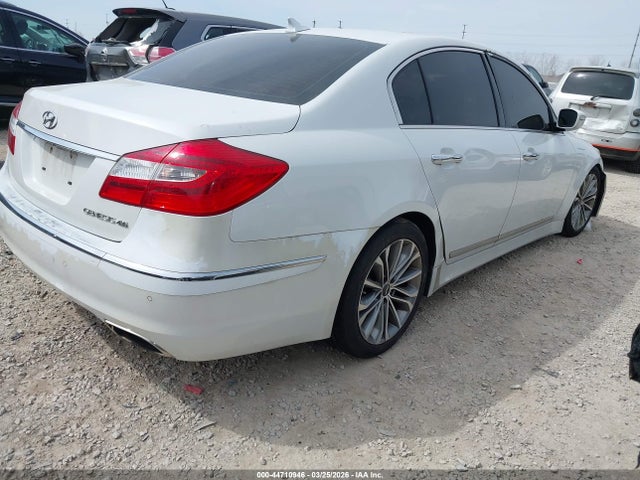 44710946 :رقم المزاد ، KMHGC4DF8CU175357 vin ، 2012 Hyundai Genesis 4.6 مزاد بيع