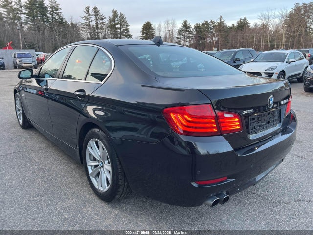 2015 BMW 528I WBA5A7C56FD628128 Photo 2