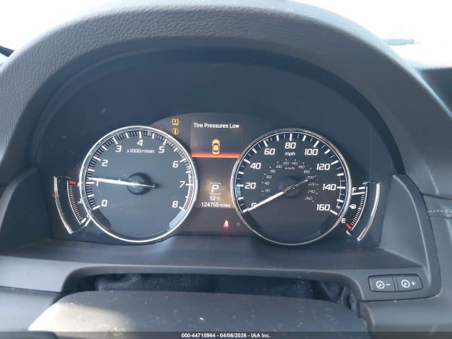 JH4KC1F52EC004533 Acura RLX