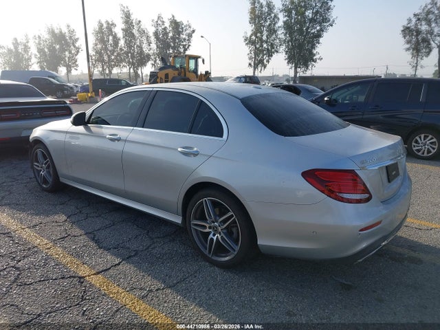 2018 MERCEDES-BENZ E 300 WDDZF4JB0JA465862 Photo 2
