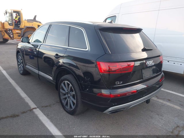 2017 AUDI Q7 WA1LAAF77HD017347 Photo 2