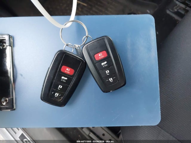 Toyota Corolla Hybrid Le 2022 JTDEAMDE7N3009249 Image 11