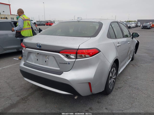 Toyota Corolla Hybrid Le 2022 JTDEAMDE7N3009249 Image 4