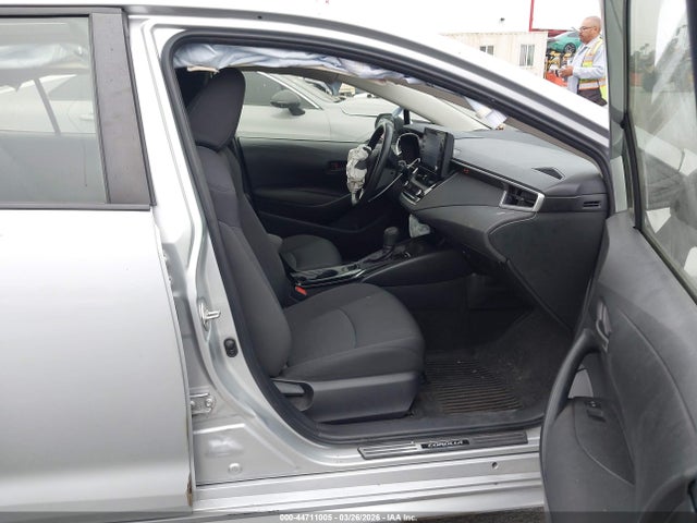 Toyota Corolla Hybrid Le 2022 JTDEAMDE7N3009249 Image 5