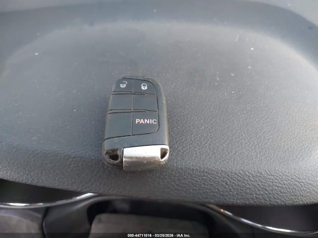 1C4RJFAG3HC872220 Jeep Grand Cherokee Laredo 4x4