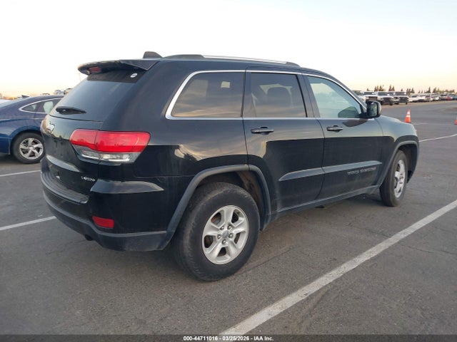 1C4RJFAG3HC872220 Jeep Grand Cherokee Laredo 4x4