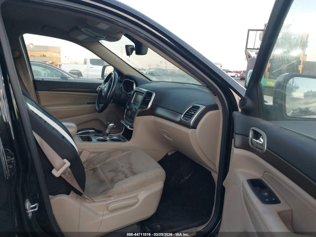 1C4RJFAG3HC872220 Jeep Grand Cherokee Laredo 4x4
