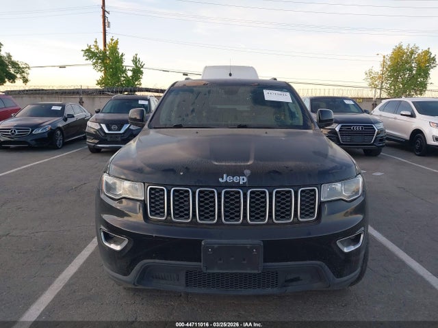 1C4RJFAG3HC872220 Jeep Grand Cherokee Laredo 4x4
