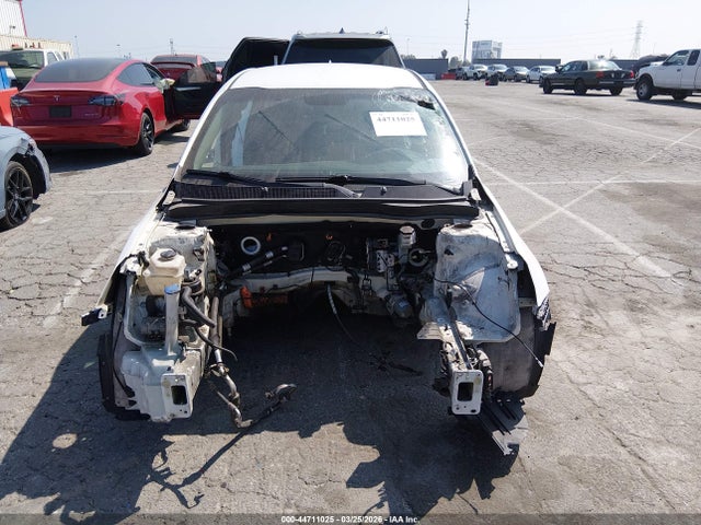 44711025 :رقم المزاد ، KNAGM4AD1F5083510 vin ، 2015 Kia Optima Hybrid مزاد بيع
