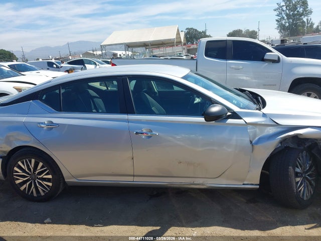 1N4BL4DV0RN375387 Nissan Altima Sv Fwd