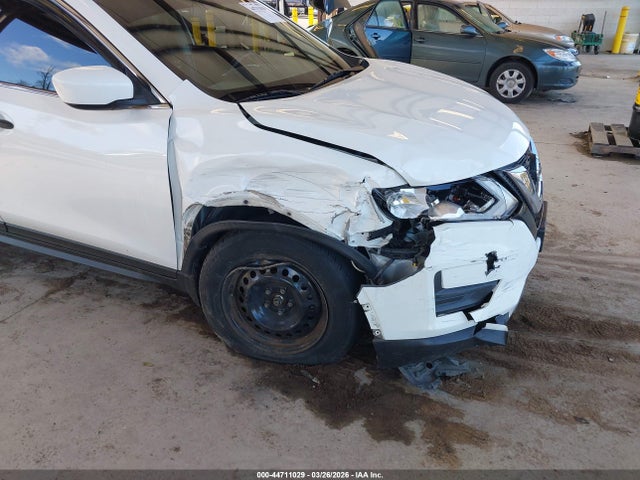 2017 NISSAN ROGUE JN8AT2MT8HW135493 Photo 5