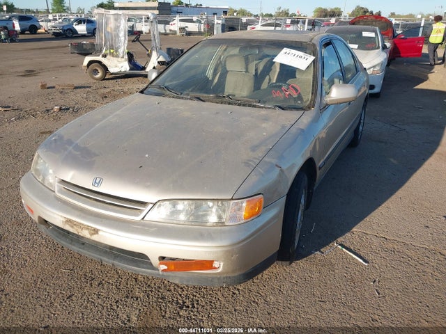 1994 HONDA ACCORD JHMCD5645RC021641 Photo 1