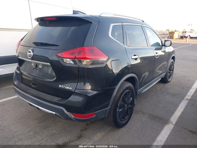 KNMAT2MV6JP575743 Nissan ROGUE SV