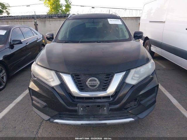 KNMAT2MV6JP575743 Nissan ROGUE SV