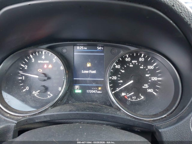 KNMAT2MV6JP575743 Nissan ROGUE SV