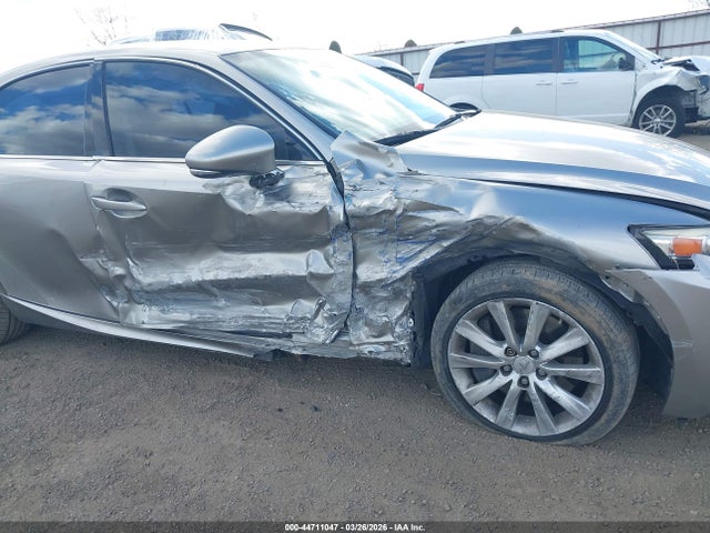 2016 LEXUS IS 200T JTHBA1D2XG5023322 Photo 5