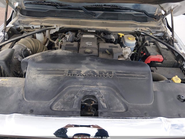 44711074 :رقم المزاد ، 3C63RRGL9NG238639 vin ، 2022 Ram 3500 Tradesman  4x4 8' Box مزاد بيع