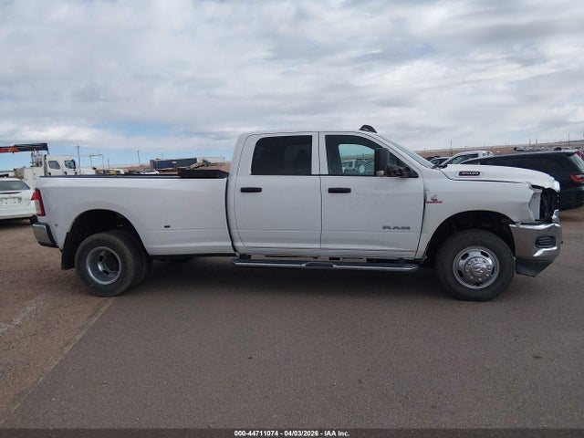 44711074 :رقم المزاد ، 3C63RRGL9NG238639 vin ، 2022 Ram 3500 Tradesman  4x4 8' Box مزاد بيع