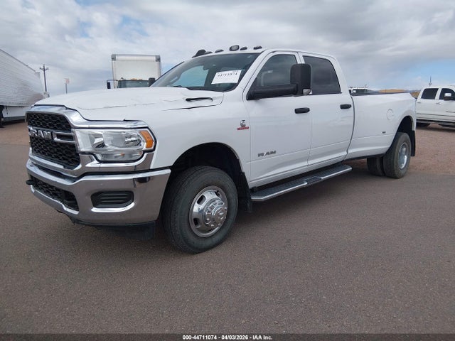 44711074 :رقم المزاد ، 3C63RRGL9NG238639 vin ، 2022 Ram 3500 Tradesman  4x4 8' Box مزاد بيع