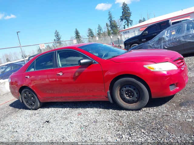 2010 Toyota Camry Le მანქანა იყიდება აუქციონზე, vin: 4T4BF3EK7AR016551, აუქციონის ნომერი: 44711075