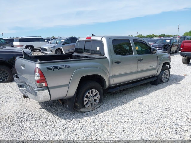 2015 Toyota Tacoma Base V6 მანქანა იყიდება აუქციონზე, vin: 3TMLU4EN1FM164490, აუქციონის ნომერი: 44711129