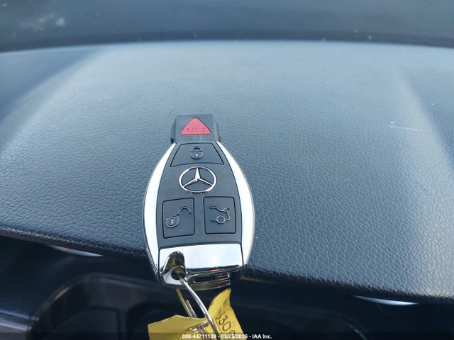 2014 Mercedes-benz E 350 4matic მანქანა იყიდება აუქციონზე, vin: WDDHF8JB2EA866256, აუქციონის ნომერი: 44711139