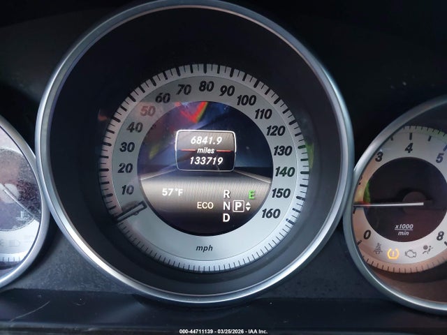 2014 Mercedes-benz E 350 4matic მანქანა იყიდება აუქციონზე, vin: WDDHF8JB2EA866256, აუქციონის ნომერი: 44711139