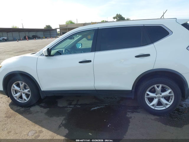 Nissan ROGUE S 2016 5N1AT2MT0GC827447 Image 14