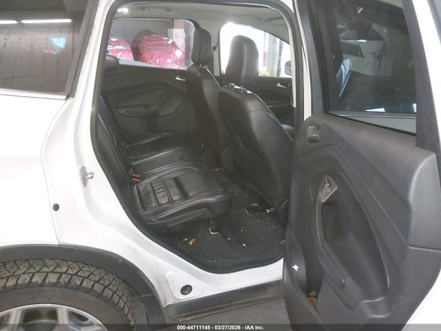 1FMCU9J9XKUC29716 Ford Escape Titanium
