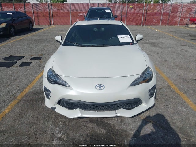 44711153 :رقم المزاد ، JF1ZNAE12K8700712 vin ، 2019 Toyota 86 Gt مزاد بيع