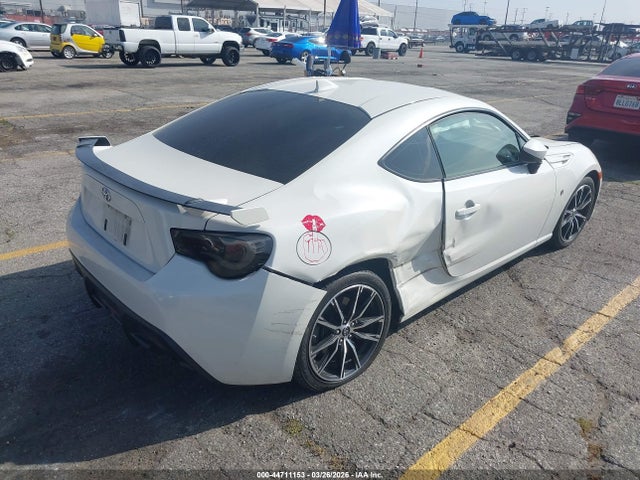 44711153 :رقم المزاد ، JF1ZNAE12K8700712 vin ، 2019 Toyota 86 Gt مزاد بيع