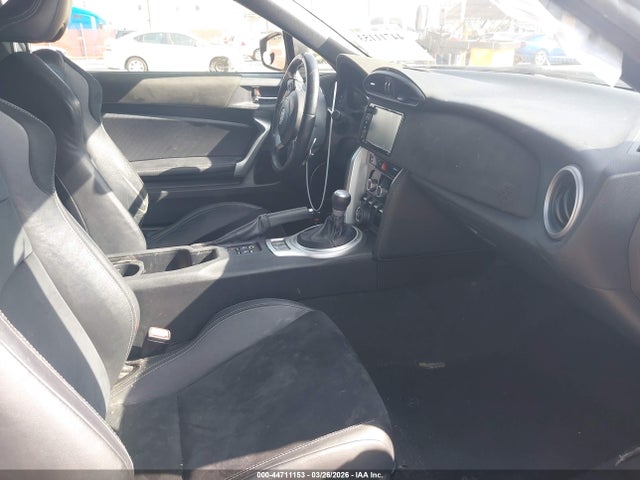 44711153 :رقم المزاد ، JF1ZNAE12K8700712 vin ، 2019 Toyota 86 Gt مزاد بيع