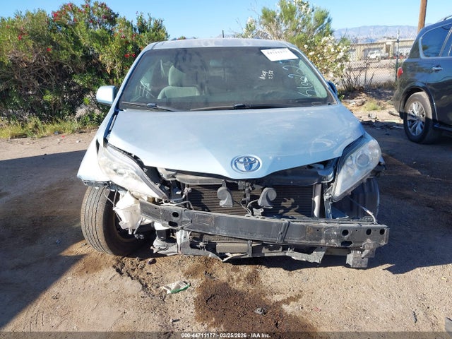 Toyota Sienna Le 8 Passenger 2015 5TDKK3DC4FS652277 Image 13
