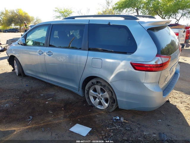 Toyota Sienna Le 8 Passenger 2015 5TDKK3DC4FS652277 Image 3