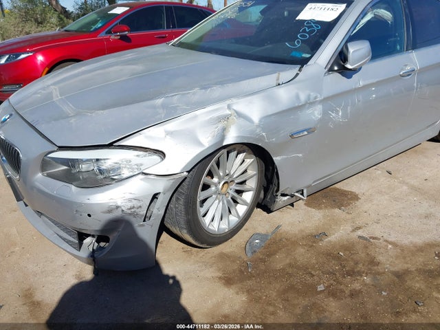 2011 Bmw 535i მანქანა იყიდება აუქციონზე, vin: WBAFR7C59BC603849, აუქციონის ნომერი: 44711182