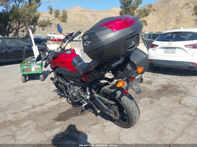 44711186 :رقم المزاد ، JYARN37Y7FA000047 vin ، 2015 Yamaha Fj09 C مزاد بيع