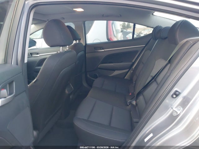 KMHD84LF1HU386865 Hyundai Elantra Value Edition