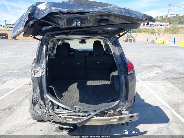 Toyota RAV4 LE 2018 JTMZFREV2JJ741003 Image 16