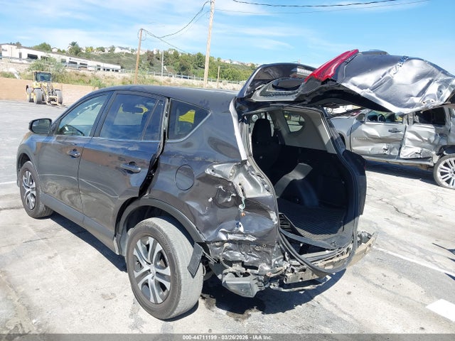 Toyota RAV4 LE 2018 JTMZFREV2JJ741003 Image 3