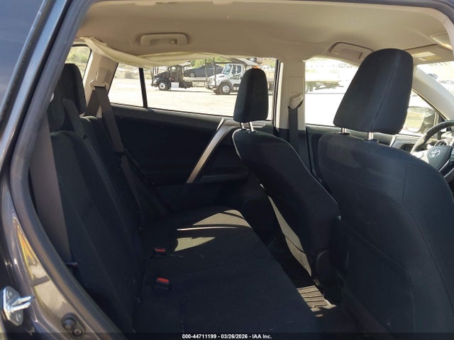 Toyota RAV4 LE 2018 JTMZFREV2JJ741003 Image 8